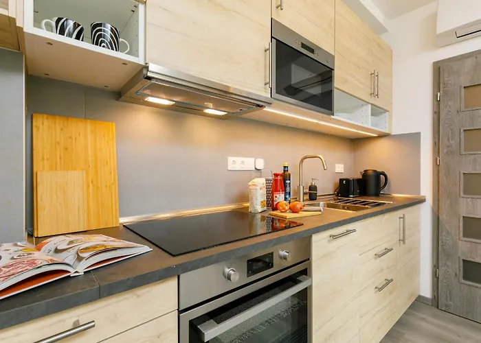 Mistral By Interhome *